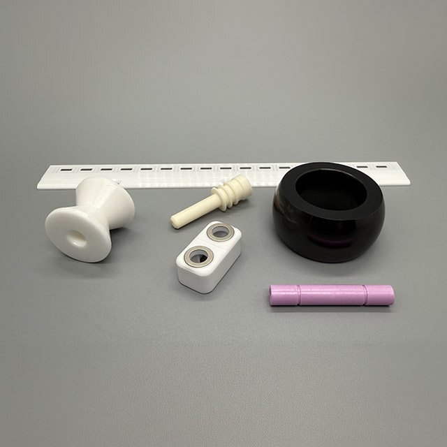 セラミックス部品２_KOVE